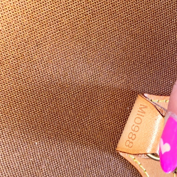 EUC Louis Vuitton Ellipse MM Date Code MI0988 - Picture 8 of 10